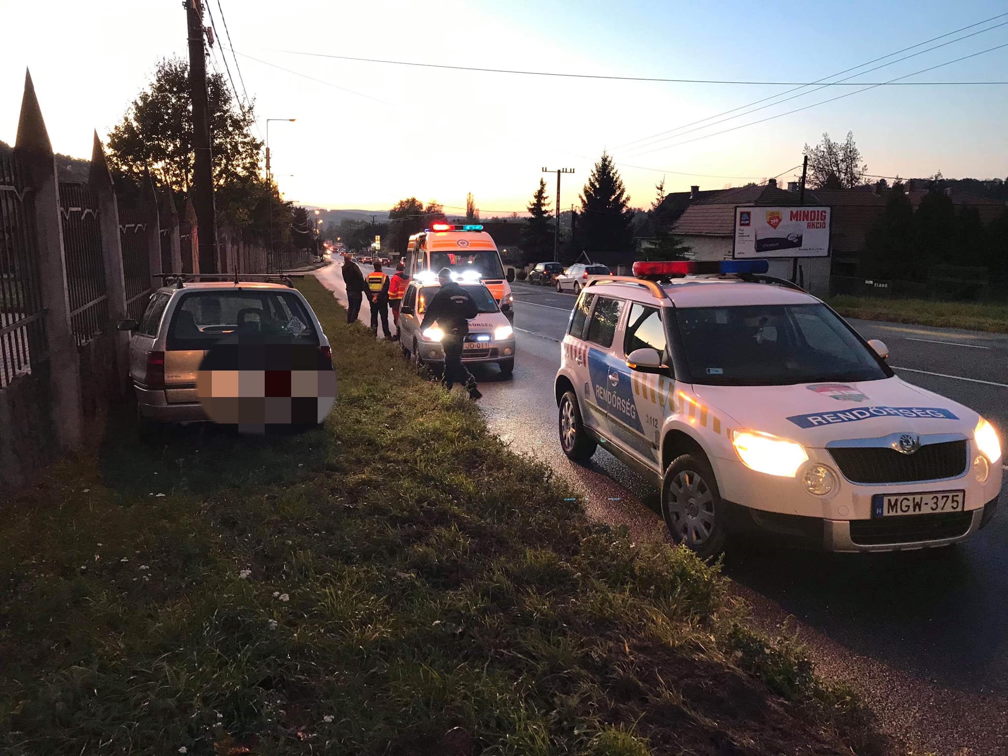 Baleset a 10-es út piliscsabai szakaszán